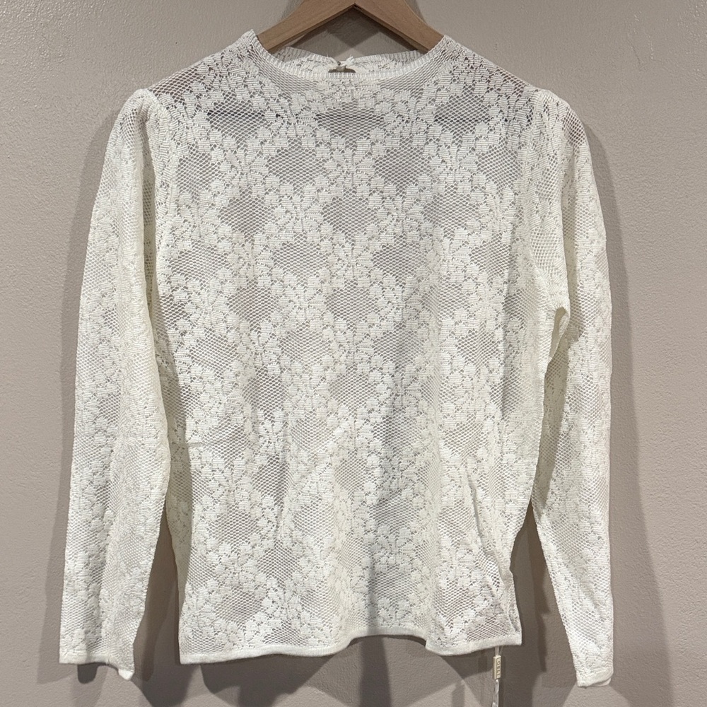 NWT Elegant White Lace Women's Top size Medium/Large